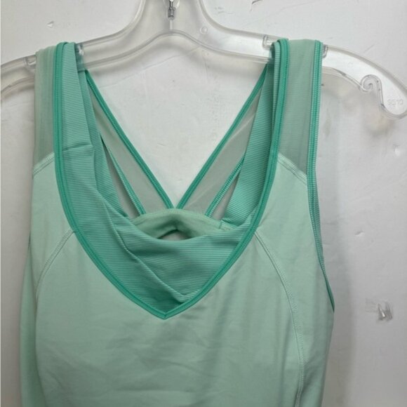 Lululemon Super Sport Tank Bra Stretch Top Medium Support Wide Straps Layered 6 - Picture 11 of 16